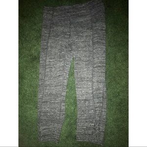 CALVIN KLEIN CROPPED LEGGINGS!!